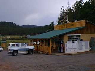 Circle B Market
